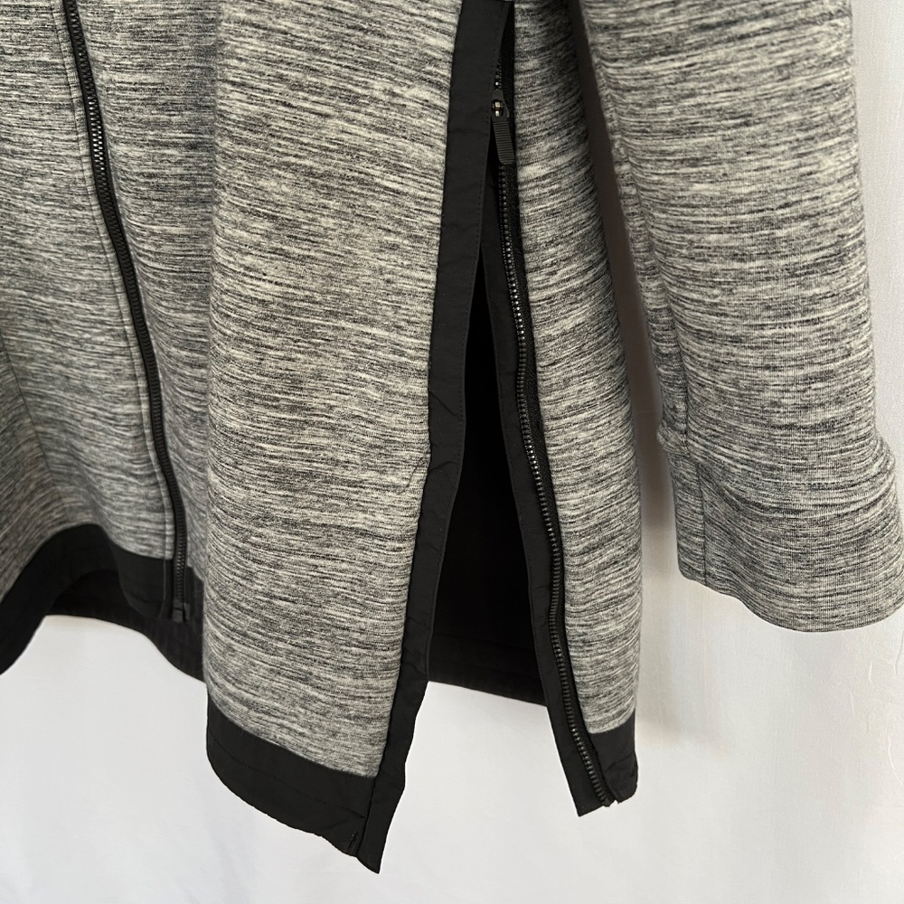 Lululemon Pick Your Path Hooded Jacket Gray Black Size 12 - Picture 5 of 16
